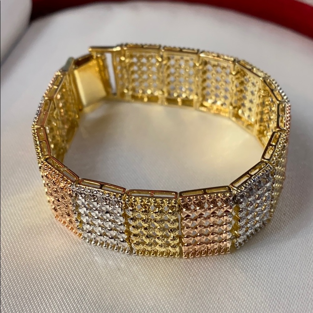 18k gold plated bracelet
